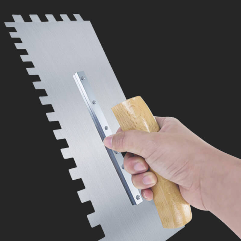 Fliesenspachtel mit Zahnung