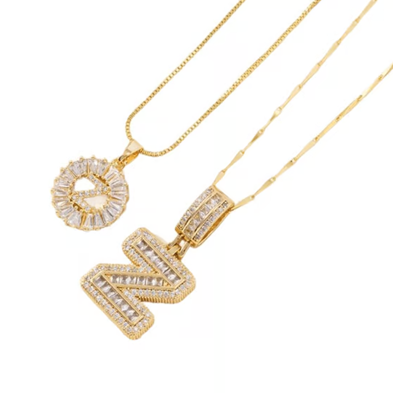 đ JETZT 50 % RABATT! ⨠Goldene Buchstaben-Anhänger-Halskette â Personalisiertes Design, Anlaufschutz & perfektes Geschenk fĂźr jeden Anlass đ