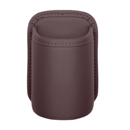 🥳HEISSER VERKAUF 2026🥳💞ÜBER 50.000 VERKAUFT!🚗🧺Getränkehalter aus Leder für die Autotür – Breite Öffnung, Getränke und Handy sind leicht zu erreichen. Sicherer Halt durch Clip-Befestigung. PU-Leder, robust und stilvoll. 🛡️✨