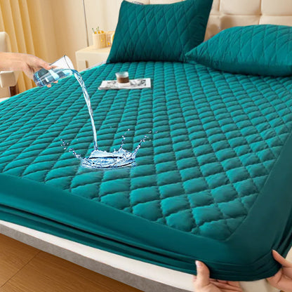 🛌✨ ZEITLICH BEGRENZT – 50% RABATT! Wasserdichte Wattierte Matratzenauflage & Kissenbezüge Set – Atmungsaktiv, pflegeleicht & allergenarm 💦