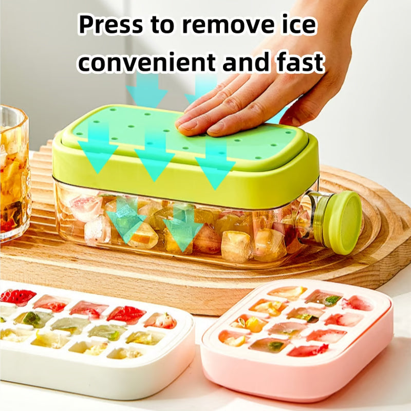 Wasserflasche mit Eiswürfelbehälter zum Drücken