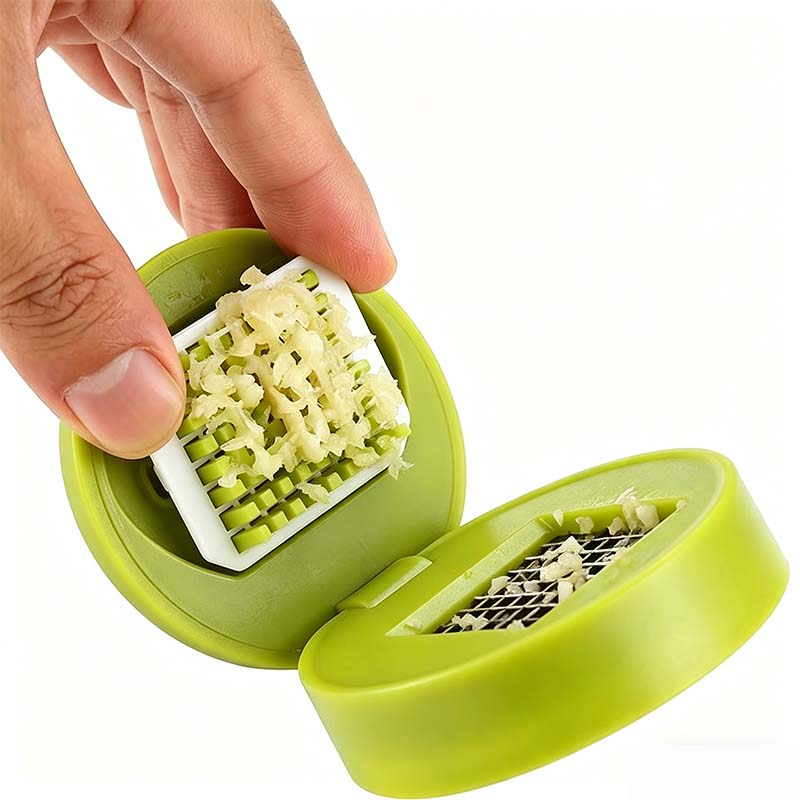 ❄️Sommerfrische 50 % Rabatt!✨Mini-Knoblauchpresse mit Auffangbehälter – Kompakte manuelle Knoblauchpresse für Knoblauch, Ingwer, Schalotten & Chili