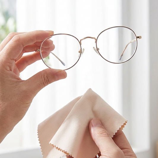 Mikrofasertuch mit Wildlederoptik zur Reinigung von Bildschirmen und Linsen
